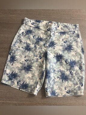 Coral Bay Women’s Bermuda Shorts Pull On Size 14 Floral Stretch